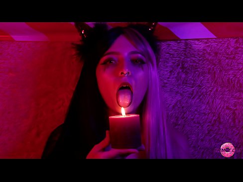 ❤️ Blowjob angerddol o Sexy Succubus gyda Chyflawniad Genau ❤❌ Rhyw super wrthon ni ☑